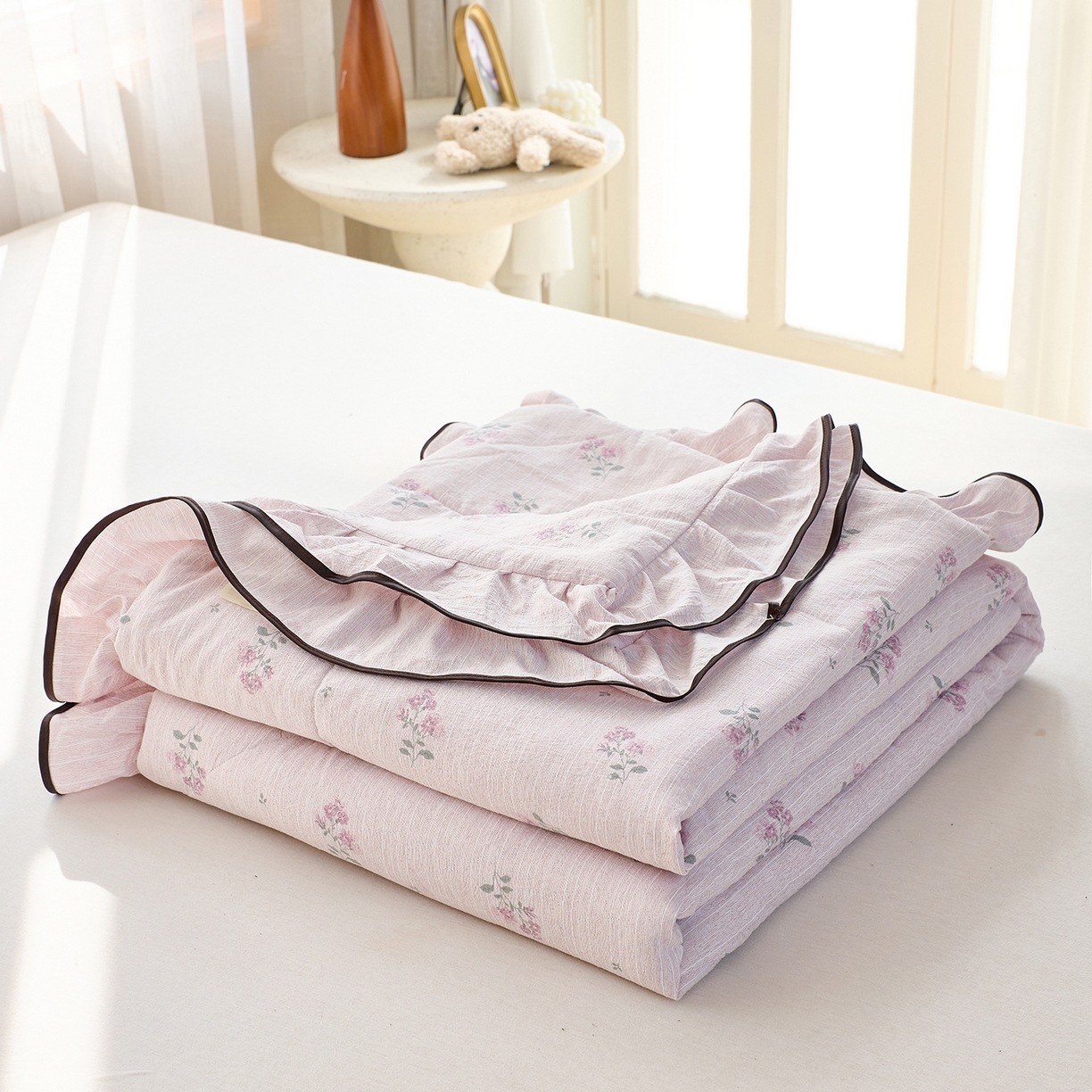 91家纺网 家纺一手货源 找家纺 梵克保罗 2026春夏新款提花色织花边夏被四件套单夏被空调被 樱花绘