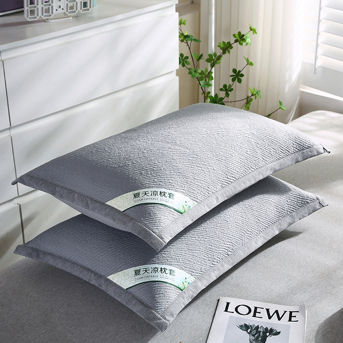 91家纺网 家纺一手货源 找家纺 小牛席业 2026新款小斜纹冷感豆豆枕套凉枕套夏天枕套冰丝枕套竹枕套藤枕套冰藤枕套 小斜纹冷感豆豆枕套-灰色
