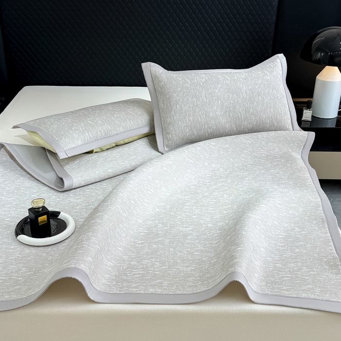 91家纺网 家纺一手货源 找家纺 999家纺 2026新款高端轻奢复合PE中分子乙纶凉感大提花凉席软席 梦境-灰