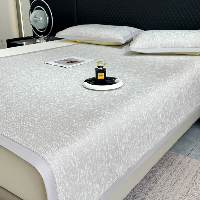 91家纺网 家纺一手货源 找家纺 999家纺 2026新款高端轻奢复合PE中分子乙纶凉感大提花凉席软席 梦境-灰