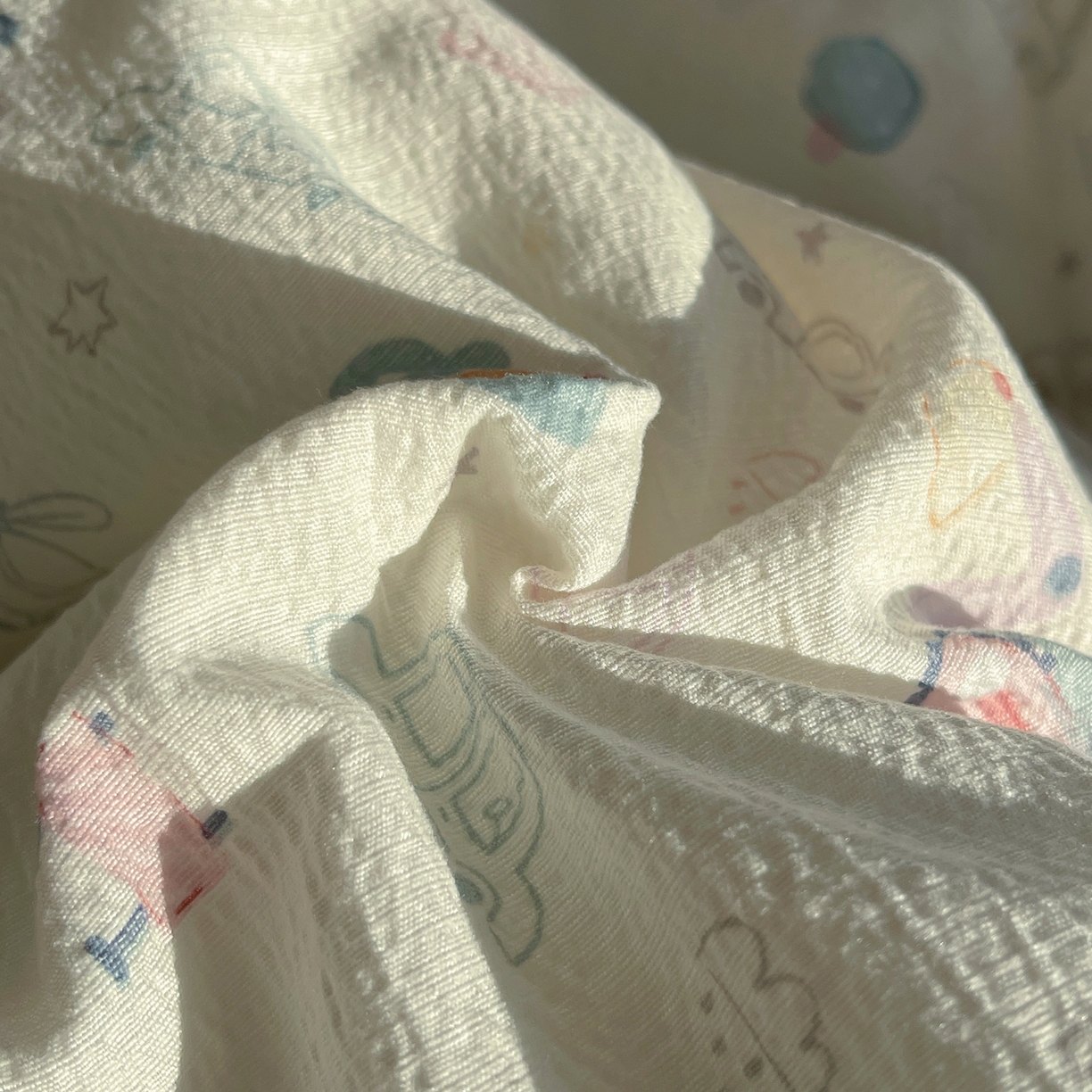 91家纺网 家纺一手货源 找家纺 梵克保罗 2026春夏新款全棉纯棉花边皱皱纱单夏被夏凉被空调被夏被四件套 象车乐园