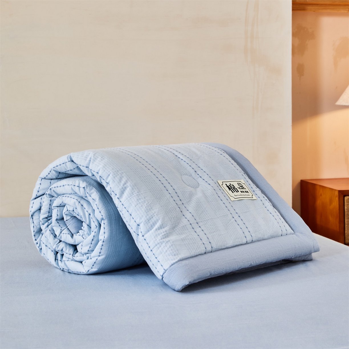 91家纺网 家纺一手货源 找家纺 恬思语家纺 2026新款全棉色织提花棉花夏被夏凉被空调被-流光 流光-蓝