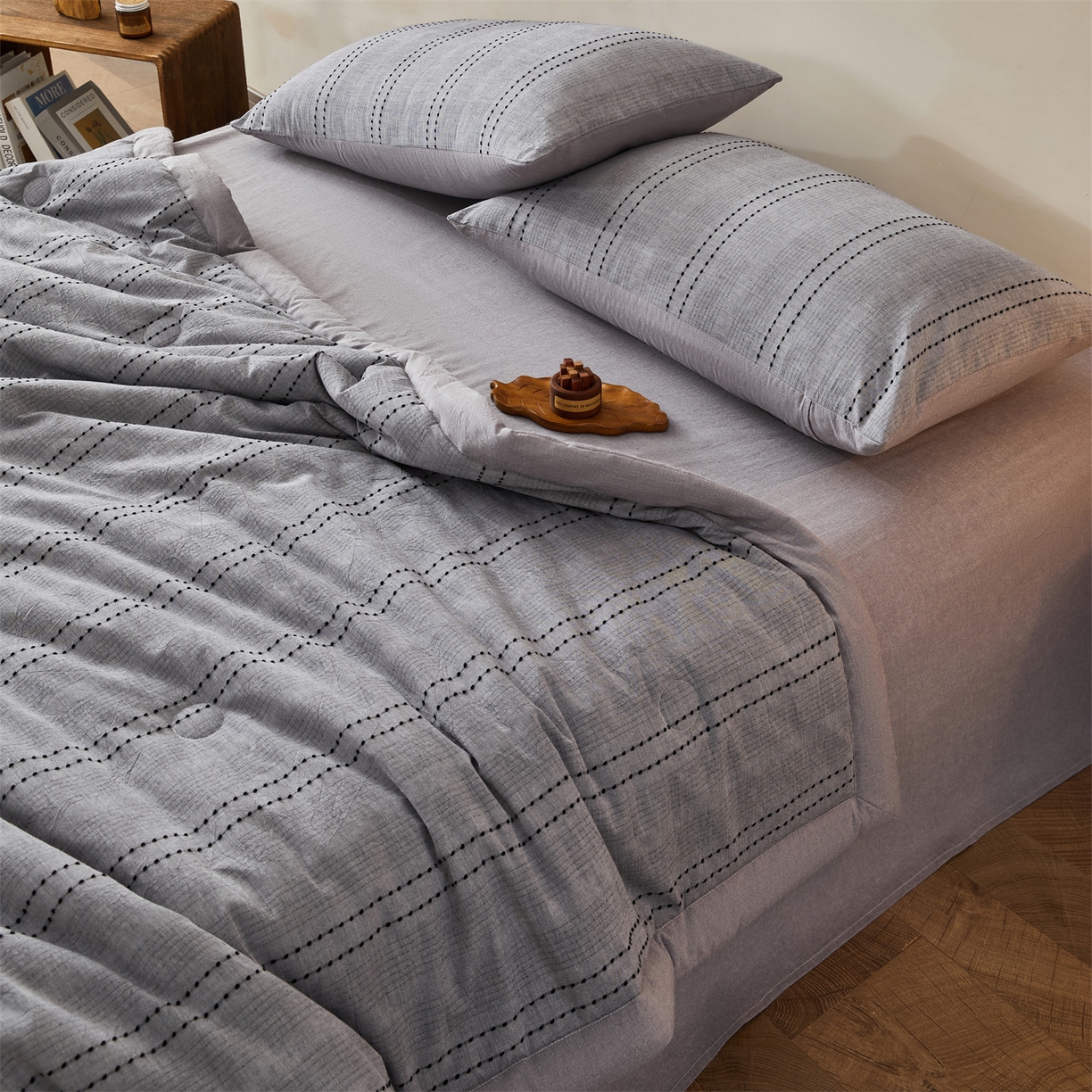 91家纺网 家纺一手货源 找家纺 恬思语家纺 2026新款全棉色织提花棉花夏被夏凉被空调被-流光 流光-灰