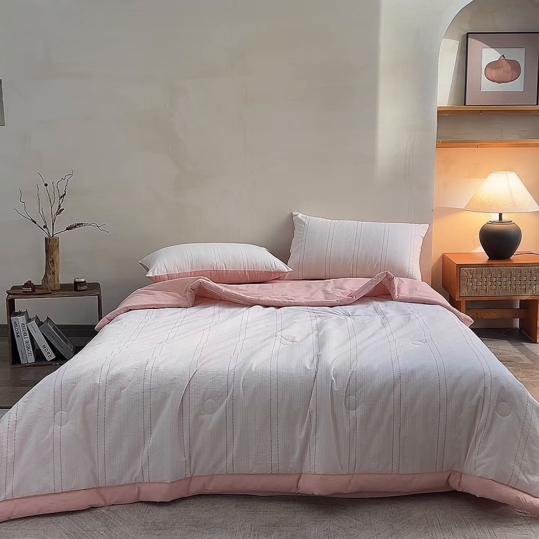 91家纺网 家纺一手货源 找家纺 恬思语家纺 2026新款全棉色织提花棉花夏被夏凉被空调被-流光 流光-蓝