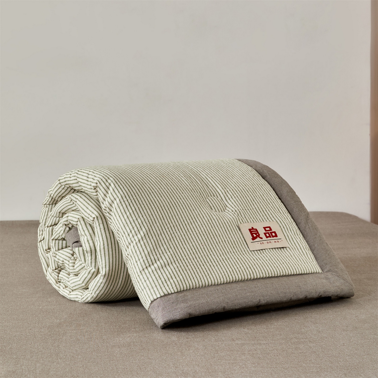 91家纺网 家纺一手货源 找家纺 恬思语家纺 2026新款春夏新款棉麻条纹棉花夏被空调被夏凉被 棉麻条-橄榄绿