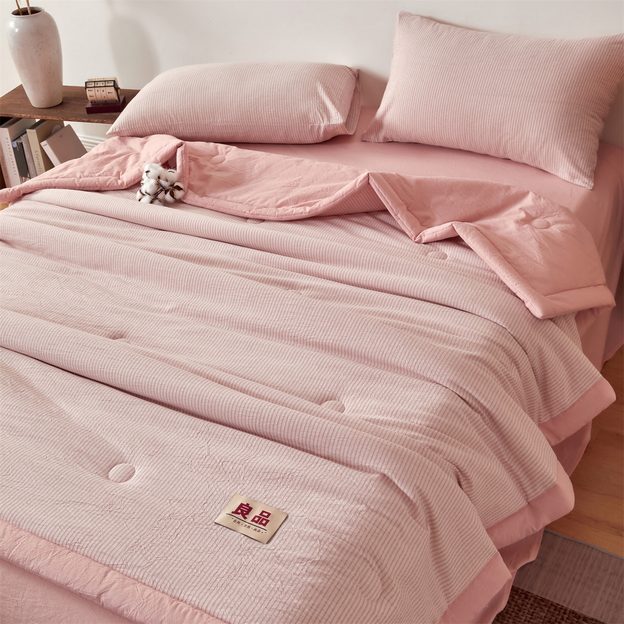 91家纺网 家纺一手货源 找家纺 恬思语家纺 2026新款春夏新款棉麻条纹棉花夏被空调被夏凉被 棉麻条-粉