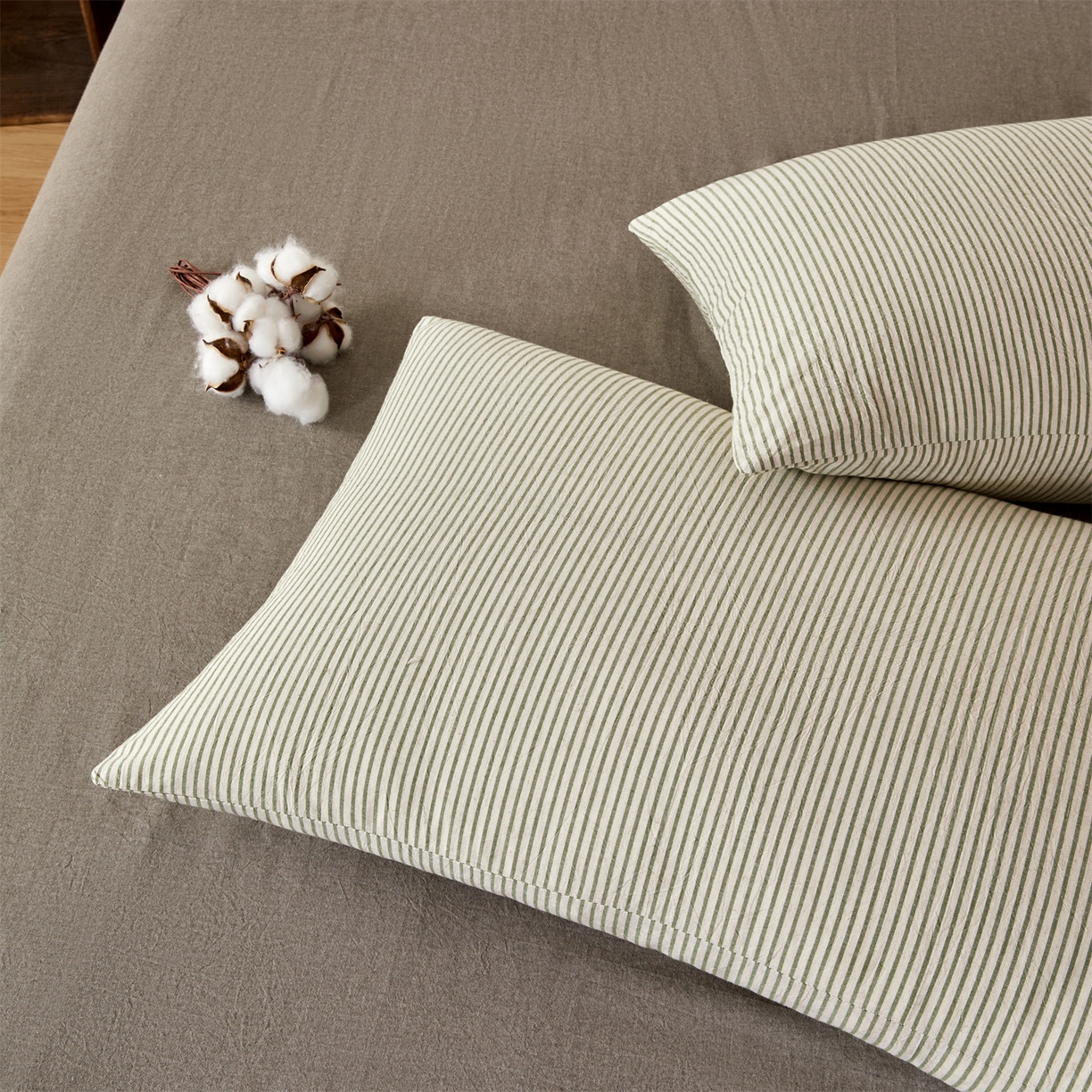 91家纺网 家纺一手货源 找家纺 恬思语家纺 2026新款春夏新款棉麻条纹棉花夏被空调被夏凉被 棉麻条-橄榄绿