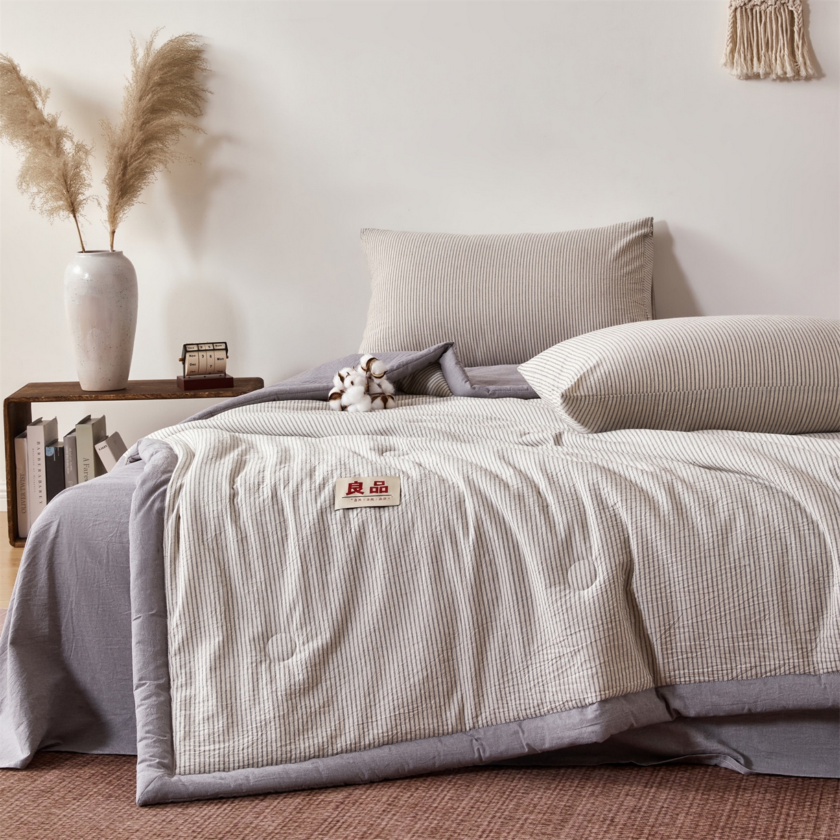 91家纺网 家纺一手货源 找家纺 恬思语家纺 2026新款春夏新款棉麻条纹棉花夏被空调被夏凉被 棉麻条-灰