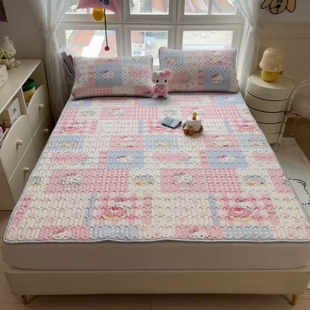 91家纺网 家纺一手货源 找家纺 丝羽坊 2026新款高密凉感丝印花乳胶凉席-平铺款 糖果猫咪