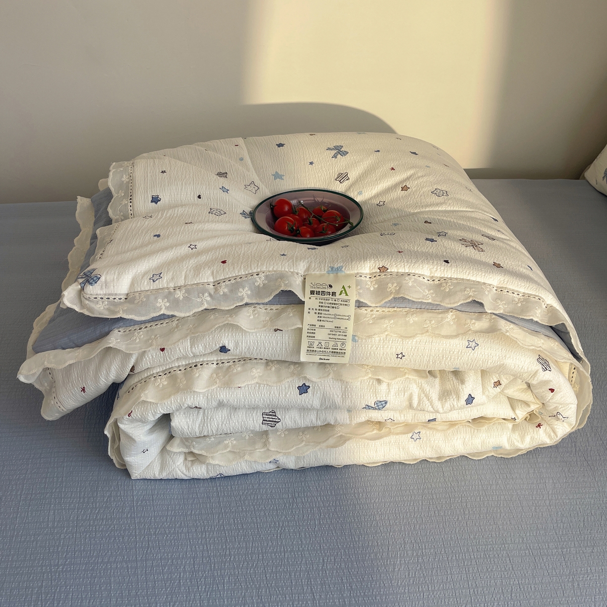 91家纺网 家纺一手货源 找家纺 梵克保罗 2026春夏新款全棉纯棉花边皱皱纱单夏被夏凉被空调被夏被四件套 云星结