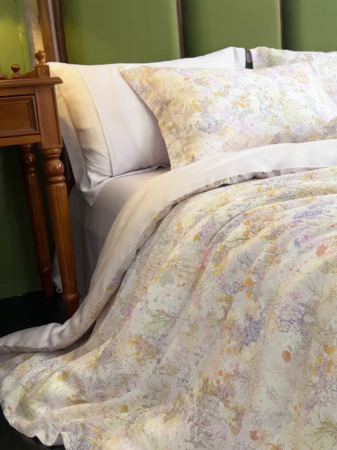 91家纺网 家纺一手货源 找家纺 初拾 2026新款春夏小清新莱赛尔数码印花四件套 会员减10 控价：日常券后不低于298 元  小步舞曲