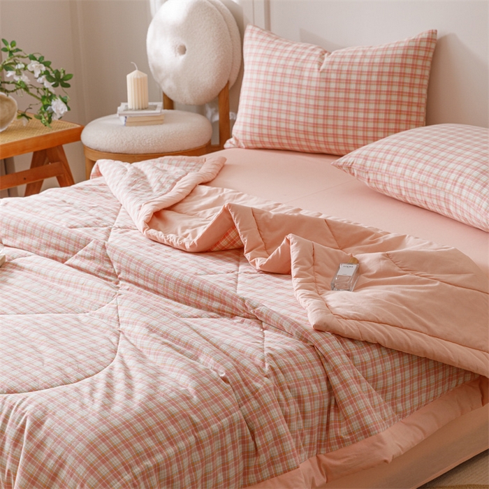 91家纺网 家纺一手货源 找家纺 恬思语家纺 2026新款全棉色织水洗棉棉花夏被夏凉被空调被 恩里尔 粉