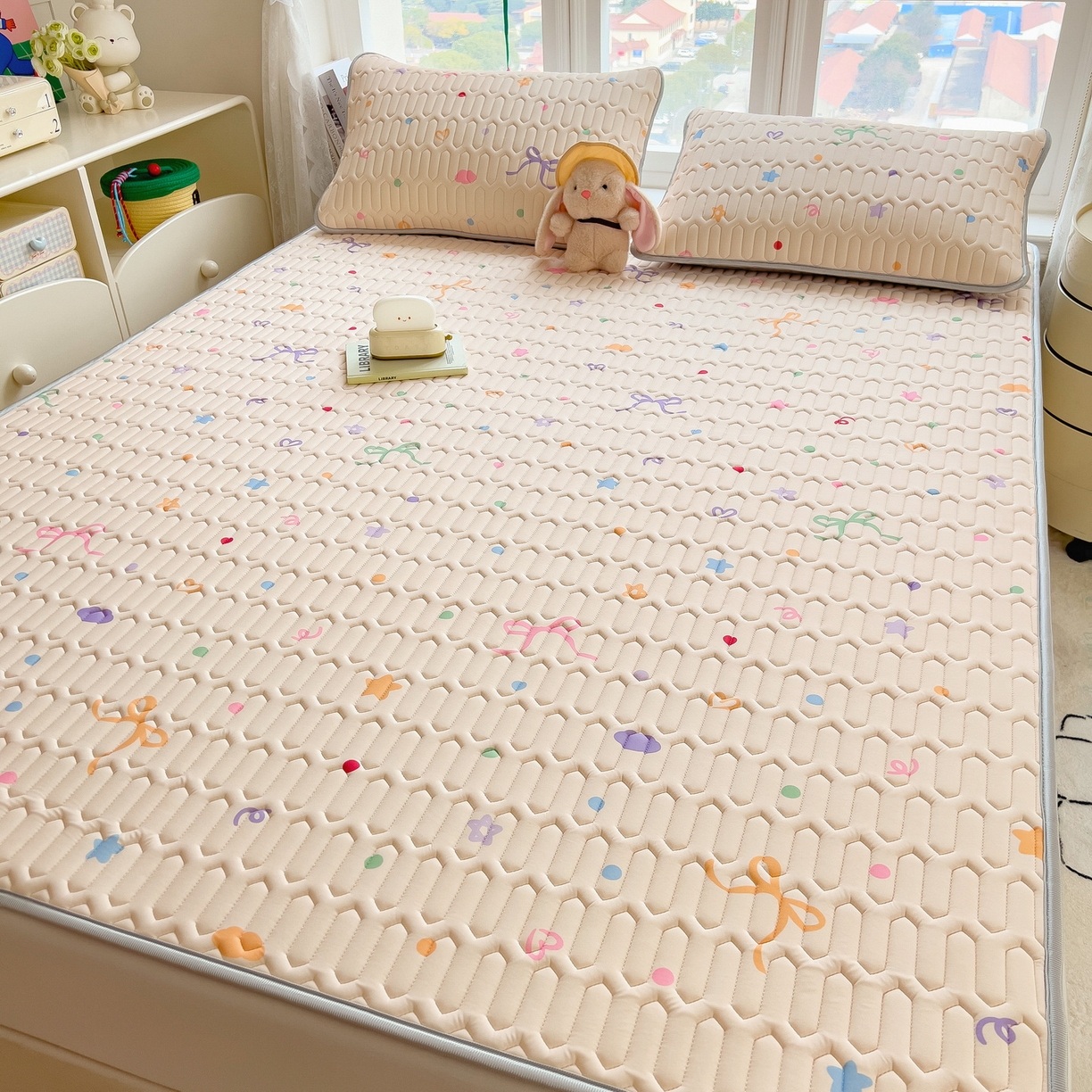 丝羽坊 2026新款高密凉感丝印花乳胶凉席-平铺款 彩糖点点