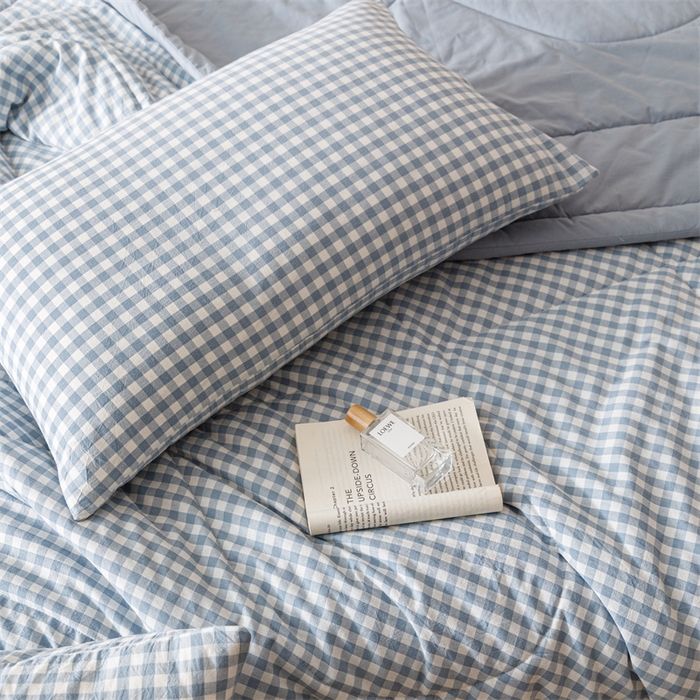 91家纺网 家纺一手货源 找家纺 恬思语家纺 2026新款全棉色织水洗棉棉花夏被夏凉被空调被 浅兰小格