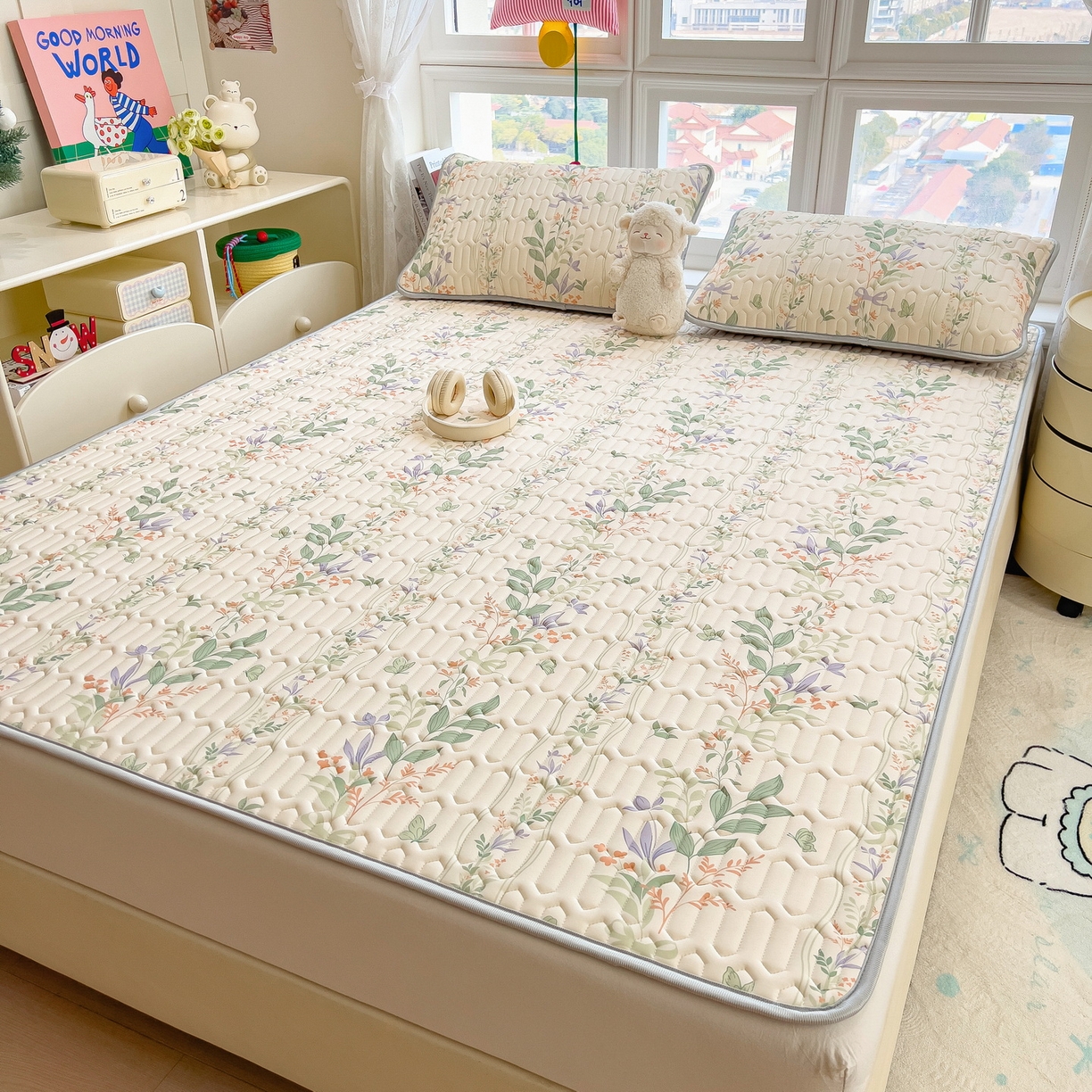 91家纺网 家纺一手货源 找家纺 丝羽坊 2026新款高密凉感丝印花乳胶凉席-平铺款 林间私语