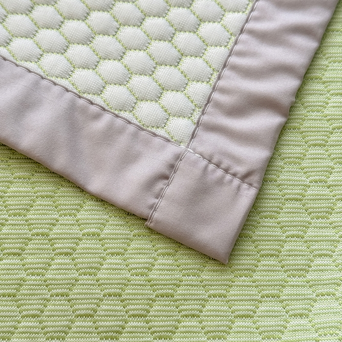 91家纺网 家纺一手货源 找家纺 999家纺 2026新款A类冰豆豆凉席三件套凉豆豆软凉席可机洗空调席子 冰块熊-绿（宽包床席款）