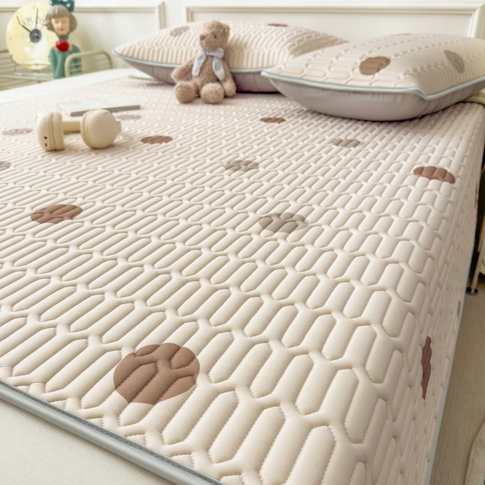 91家纺网 家纺一手货源 找家纺 丝羽坊 2026新款高密凉感丝印花乳胶凉席-平铺款 爱的圈圈