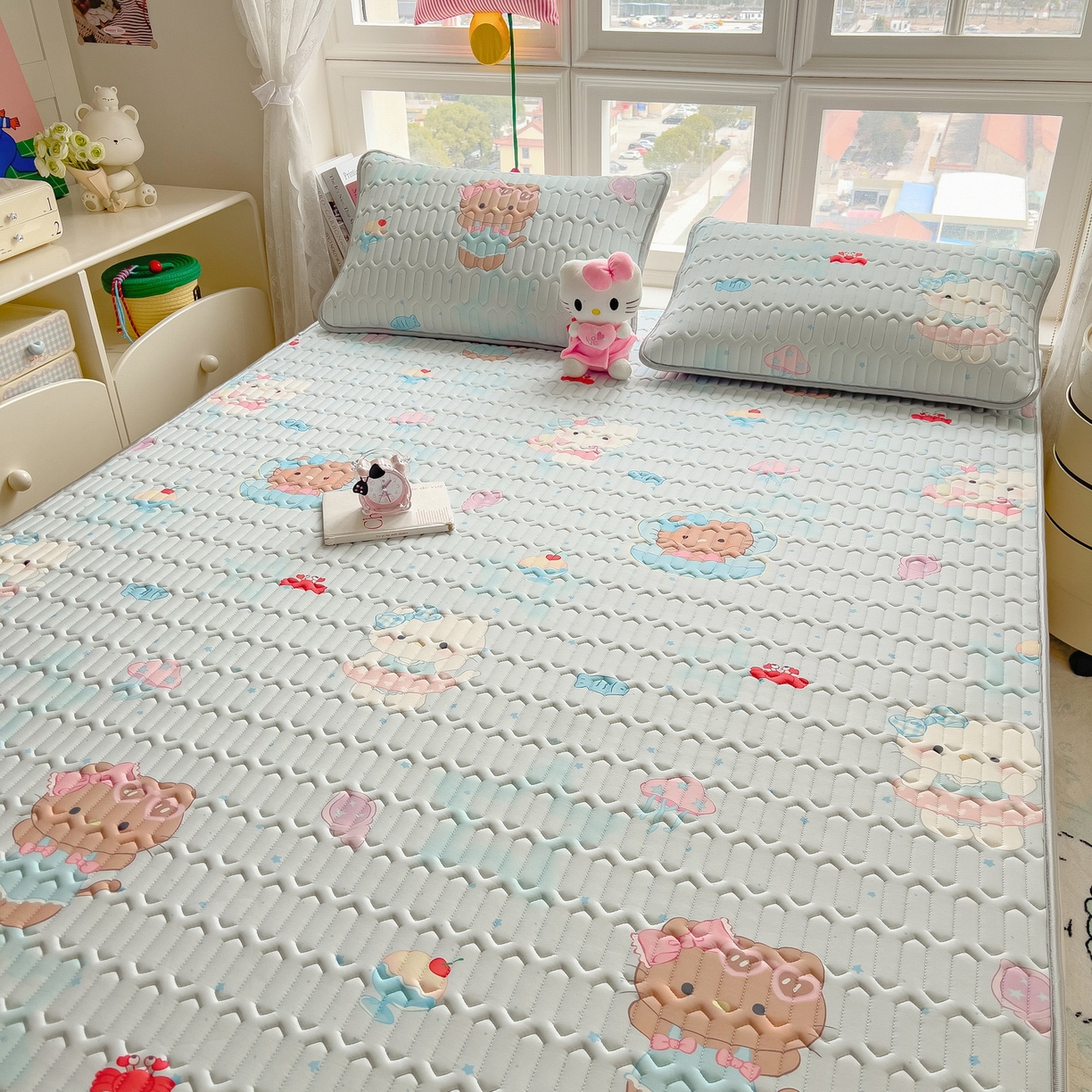 91家纺网 家纺一手货源 找家纺 丝羽坊 2026新款高密凉感丝印花乳胶凉席-平铺款 冰蓝乐园