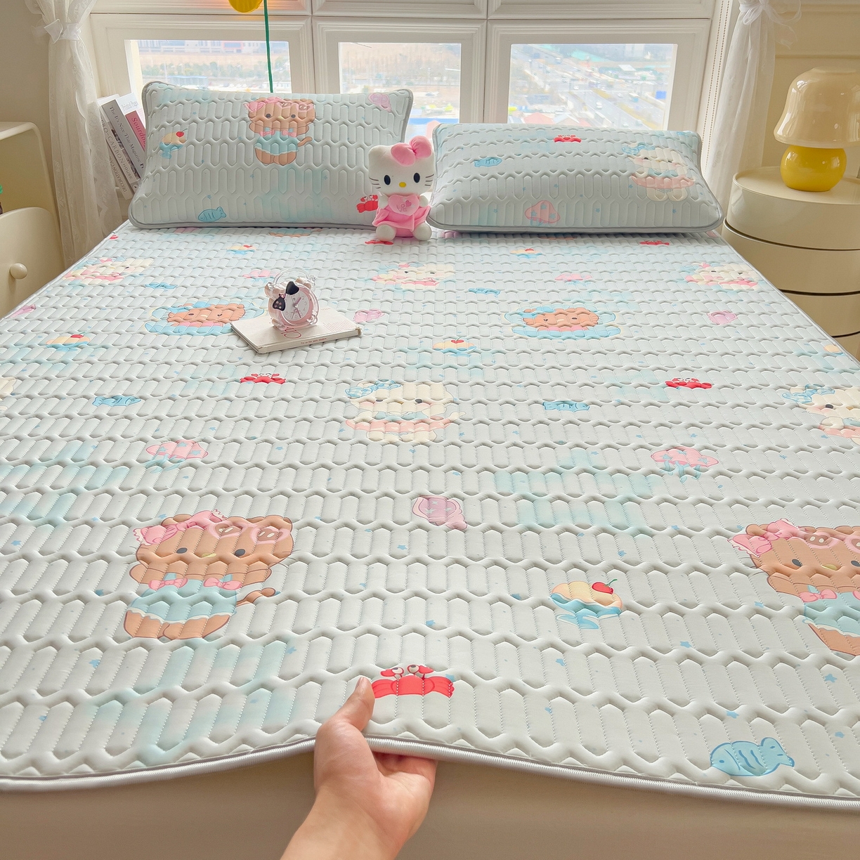 91家纺网 家纺一手货源 找家纺 丝羽坊 2026新款高密凉感丝印花乳胶凉席-平铺款 冰蓝乐园