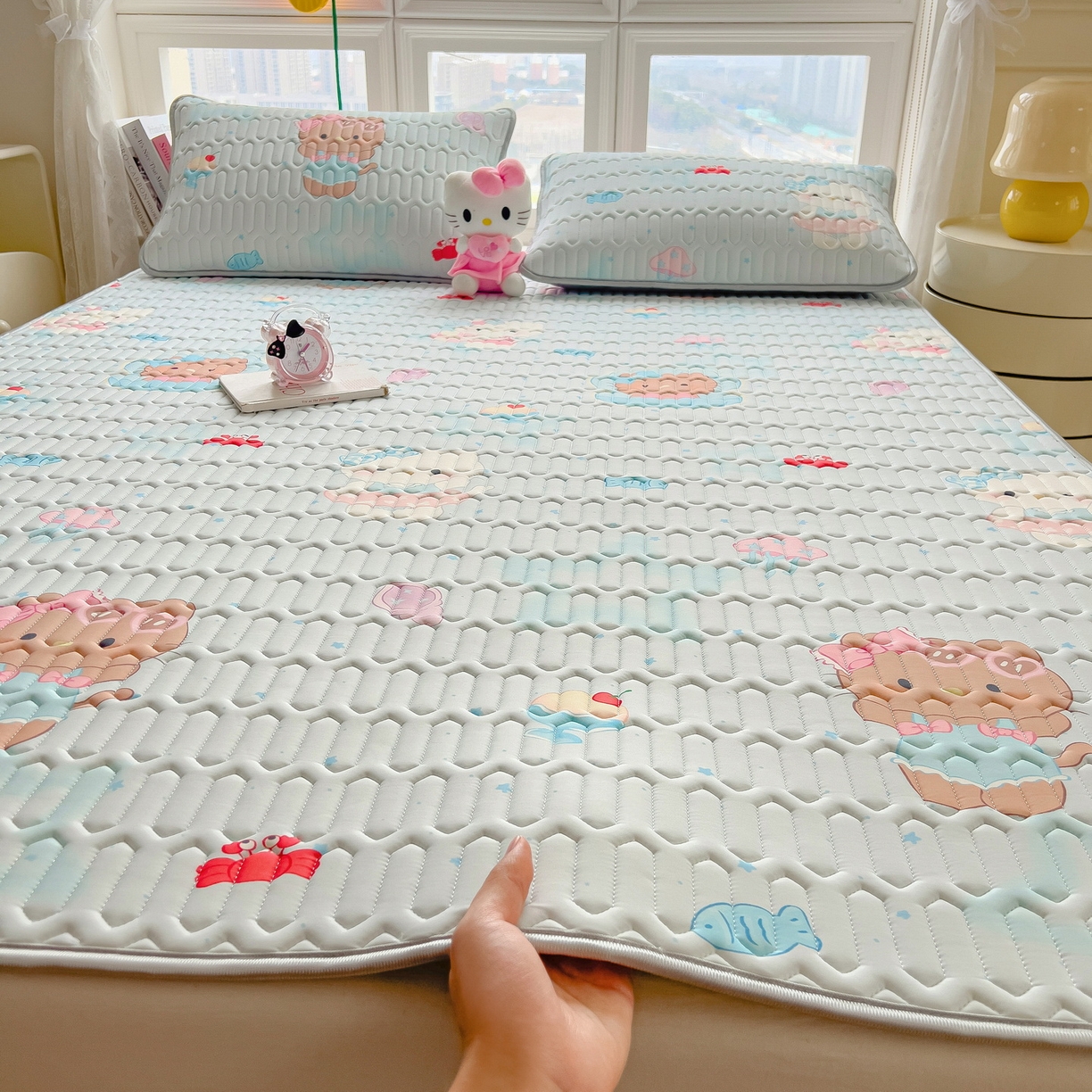 91家纺网 家纺一手货源 找家纺 丝羽坊 2026新款高密凉感丝印花乳胶凉席-平铺款 冰蓝乐园