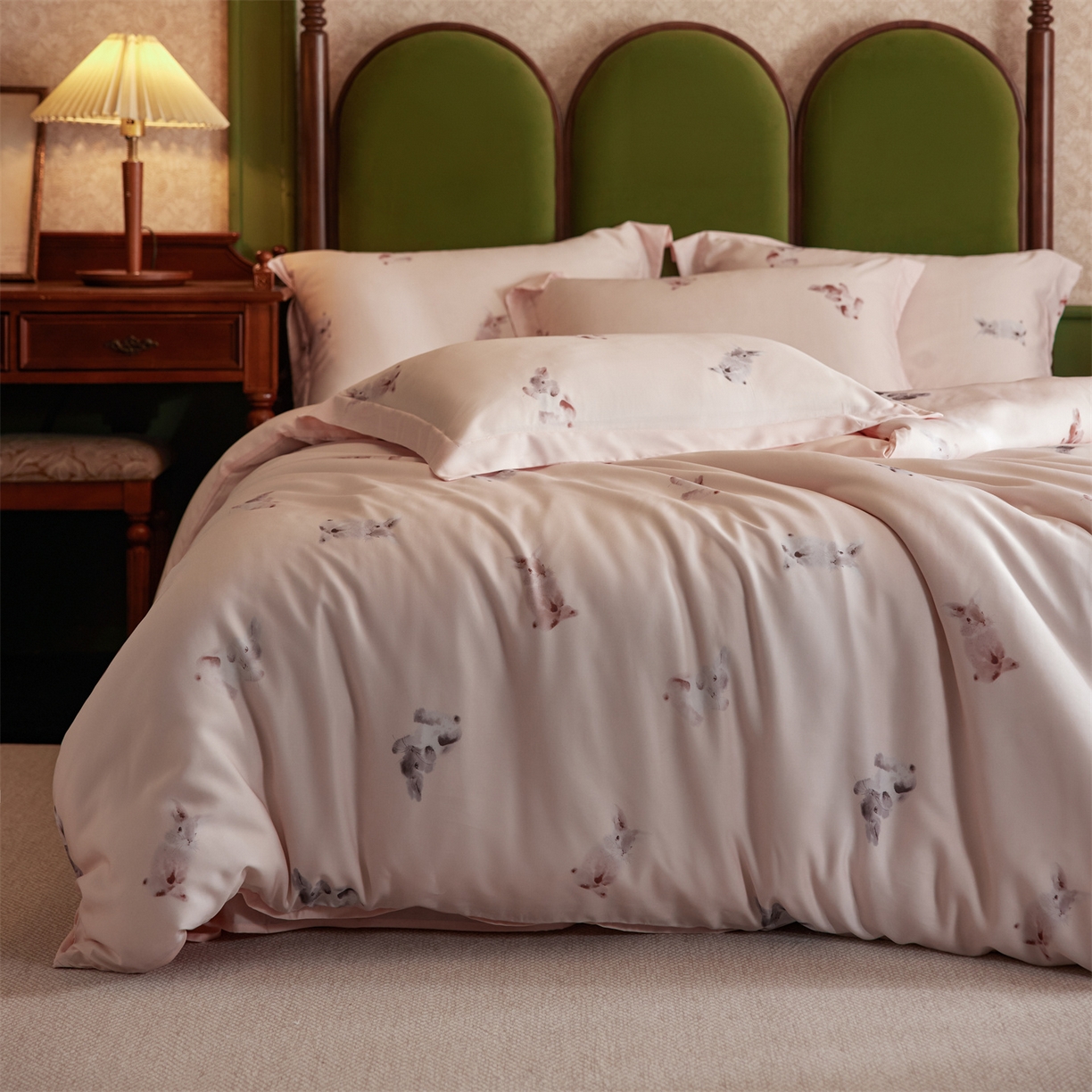 91家纺网 家纺一手货源 找家纺 初拾 2026新款春夏小清新莱赛尔数码印花四件套 会员减10 控价：日常券后不低于298 元  桃园知兔