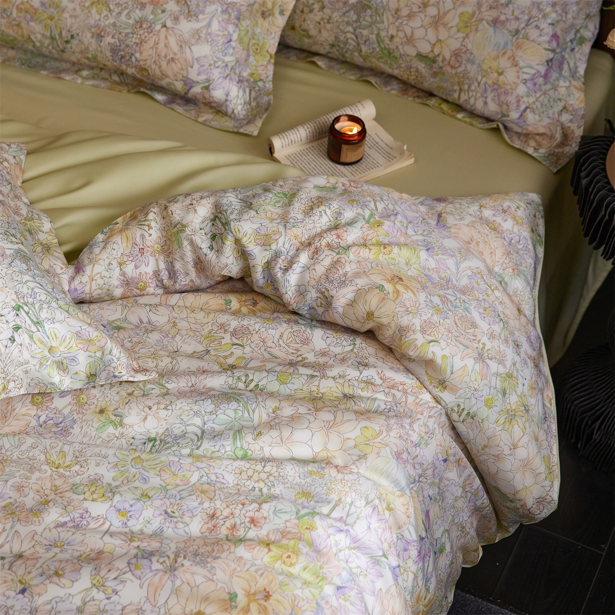 91家纺网 家纺一手货源 找家纺 初拾 2026新款春夏小清新莱赛尔数码印花四件套 会员减10 控价：日常券后不低于298 元  坠入爱河