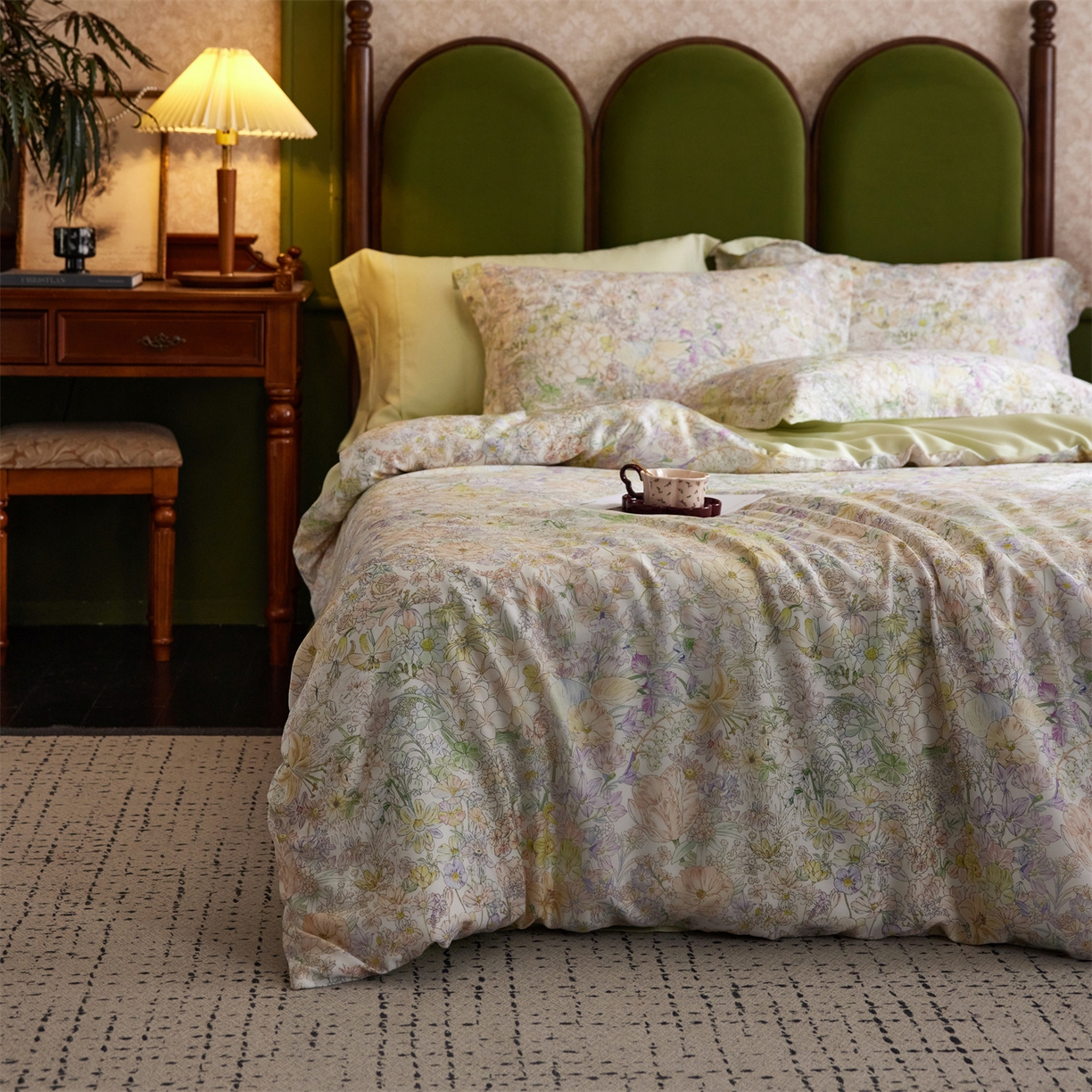 91家纺网 家纺一手货源 找家纺 初拾 2026新款春夏小清新莱赛尔数码印花四件套 会员减10 控价：日常券后不低于298 元  坠入爱河