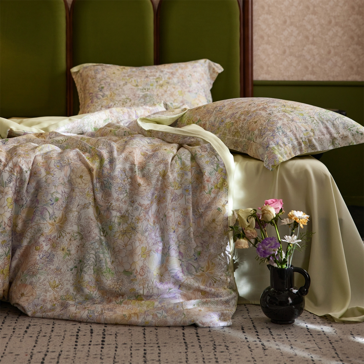 91家纺网 家纺一手货源 找家纺 初拾 2026新款春夏小清新莱赛尔数码印花四件套 会员减10 控价：日常券后不低于298 元  坠入爱河