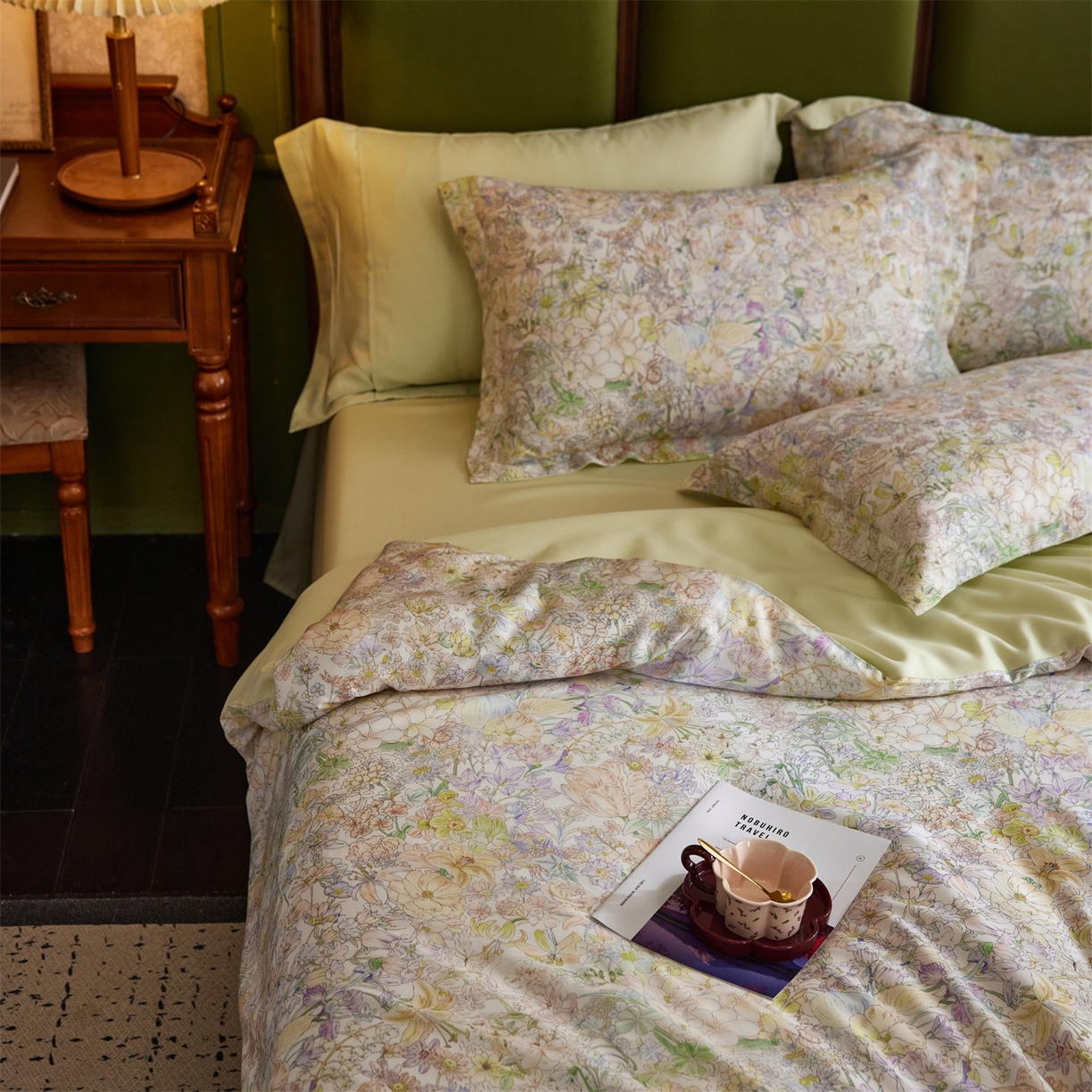 91家纺网 家纺一手货源 找家纺 初拾 2026新款春夏小清新莱赛尔数码印花四件套 会员减10 控价：日常券后不低于298 元  坠入爱河