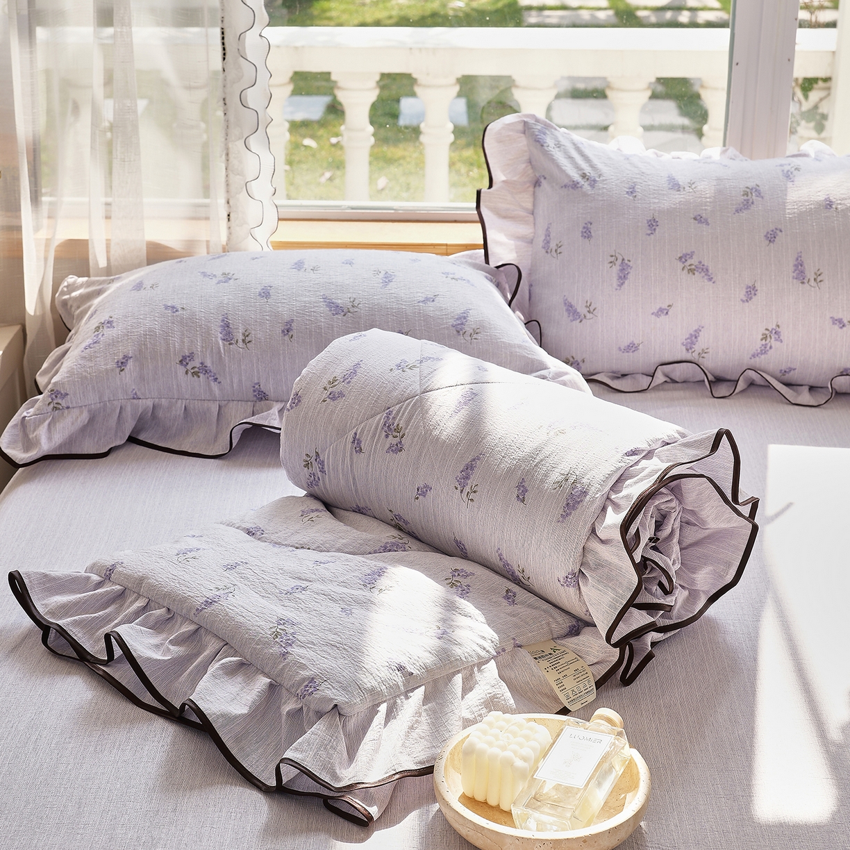 91家纺网 家纺一手货源 找家纺 梵克保罗 2026春夏新款提花色织花边夏被四件套单夏被空调被 紫穗