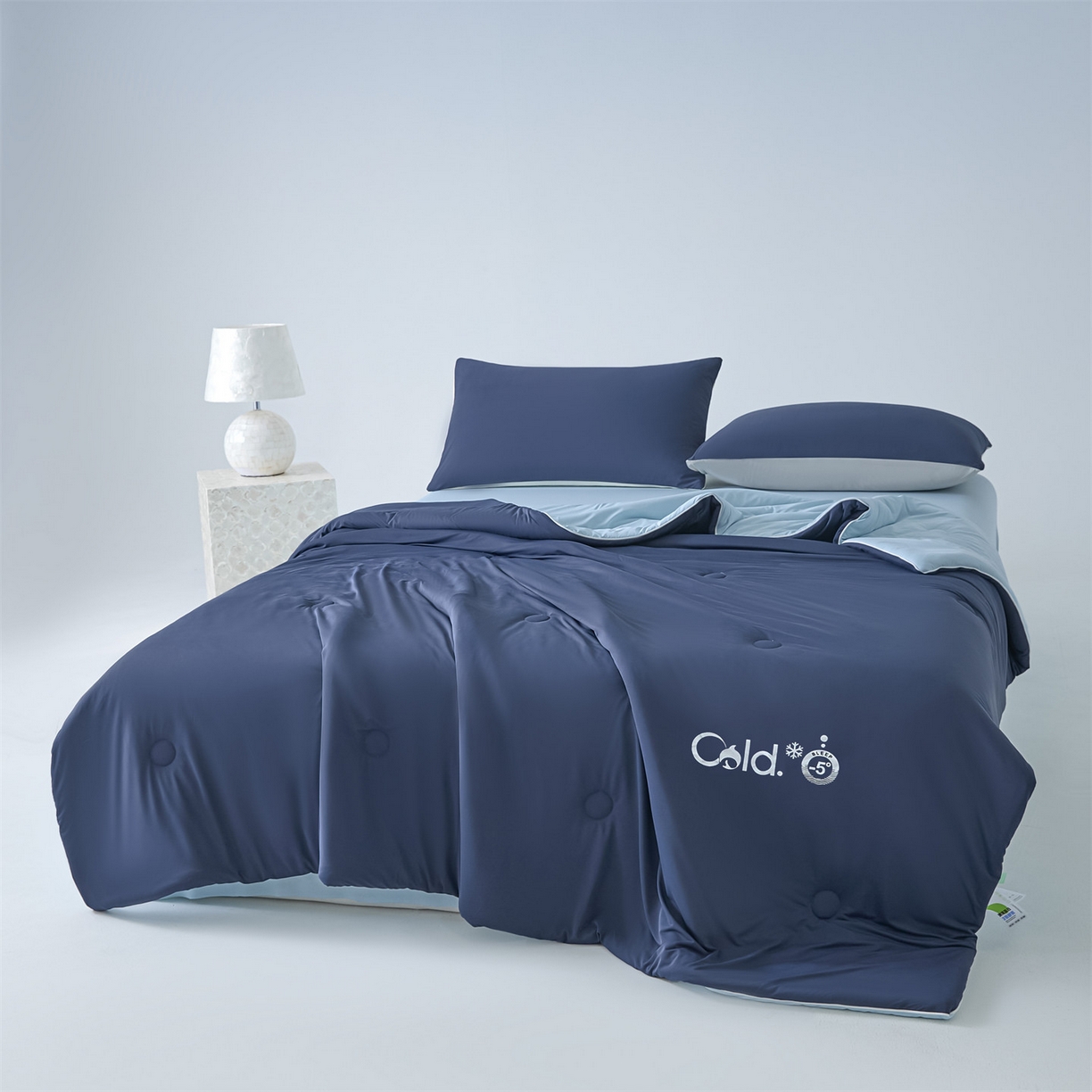 91家纺网 家纺一手货源 找家纺 恬思语家纺 2026春夏新品纯色双拼凉感丝大豆夏被夏凉被空调被 凉感-蔚蓝