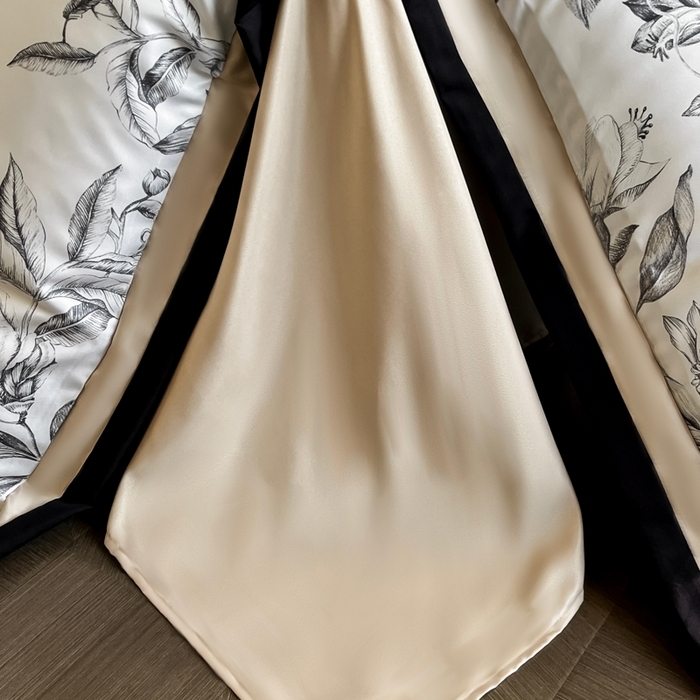 91家纺网 家纺一手货源 找家纺 首尔家纺 2026春夏新款宽边数码冰丝四件套 石榴花咖