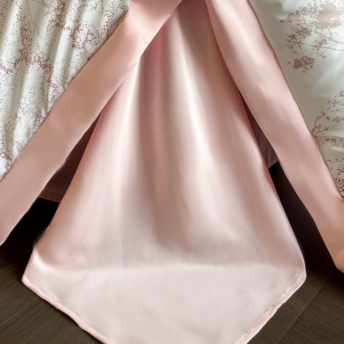 91家纺网 家纺一手货源 找家纺 首尔家纺 2026春夏新款宽边数码冰丝四件套 巴洛克粉