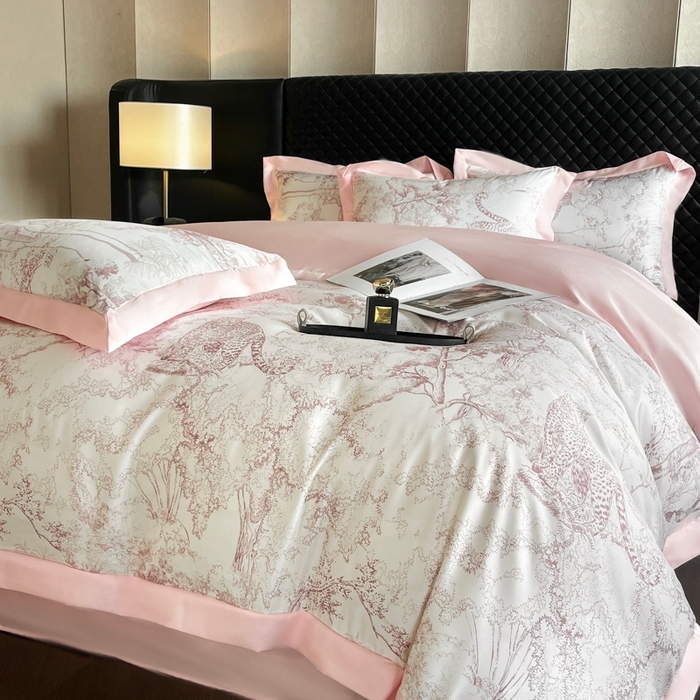 91家纺网 家纺一手货源 找家纺 首尔家纺 2026春夏新款宽边数码冰丝四件套 巴洛克粉