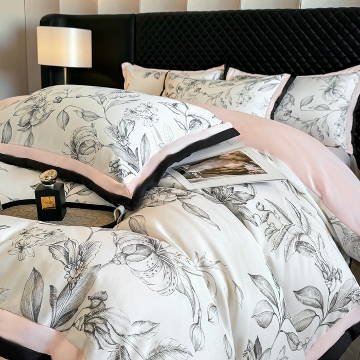 91家纺网 家纺一手货源 找家纺 首尔家纺 2026春夏新款宽边数码冰丝四件套 石榴花粉