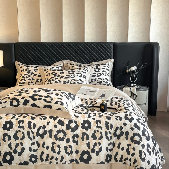 91家纺网 家纺一手货源 找家纺 首尔家纺 2026春夏新款宽边数码冰丝四件套 豹纹咖