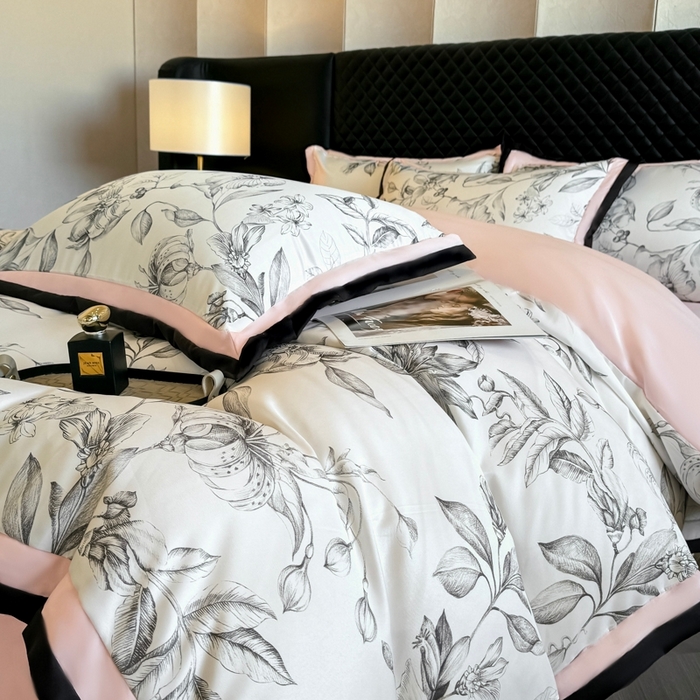 91家纺网 家纺一手货源 找家纺 首尔家纺 2026春夏新款宽边数码冰丝四件套 石榴花粉