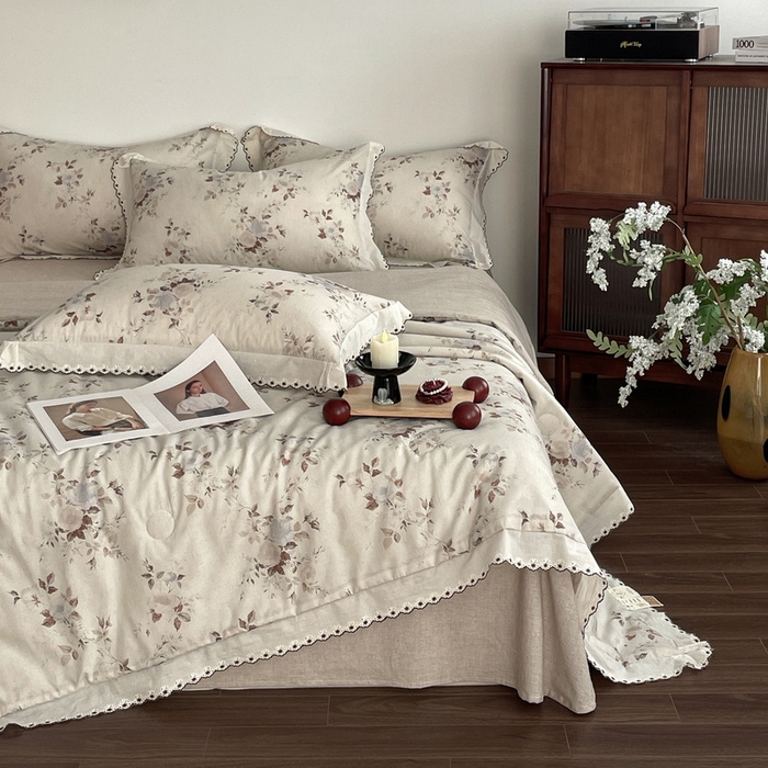 91家纺网 家纺一手货源 找家纺 （总）慕晨 2026新款天丝莱赛尔棉麻数码印色织花边夏被四件套高级田园美式直播热款