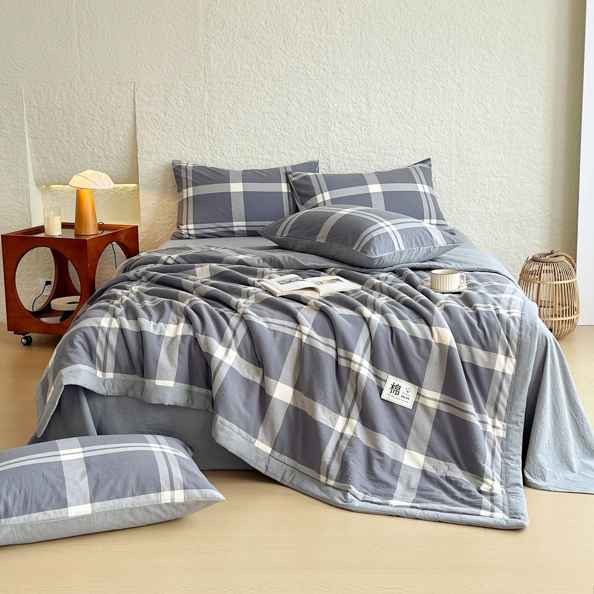 91家纺网 家纺一手货源 找家纺 梵克保罗 2026春夏新款水洗棉新疆棉花被绗缝款夏被系列单夏被夏凉被空调被 棉花被-简灰格