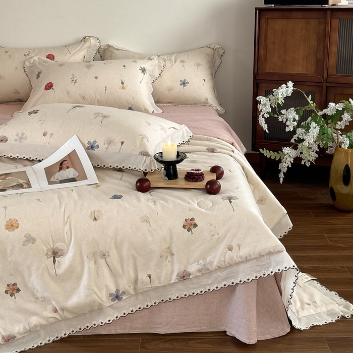 91家纺网 家纺一手货源 找家纺 （总）慕晨 2026新款天丝莱赛尔棉麻数码印色织花边夏被四件套高级田园美式直播热款