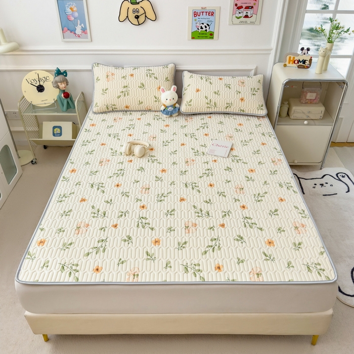 91家纺网 家纺一手货源 找家纺 丝羽坊 2026新款高密凉感丝印花乳胶凉席-平铺款 春意盎然