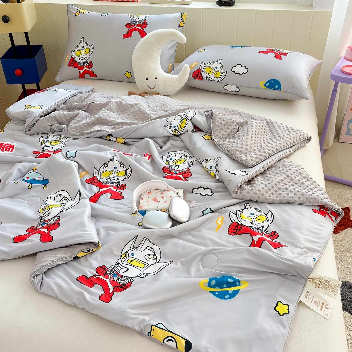 91家纺网 家纺一手货源 找家纺 恒畅 2026新款A类正版授权（含氨）卡通针织棉3D凉感豆豆夏被夏凉被 奥特星际