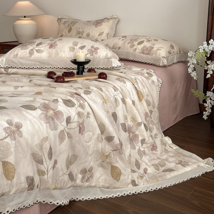 91家纺网 家纺一手货源 找家纺 （总）慕晨 2026新款天丝莱赛尔棉麻数码印色织花边夏被四件套高级田园美式直播热款