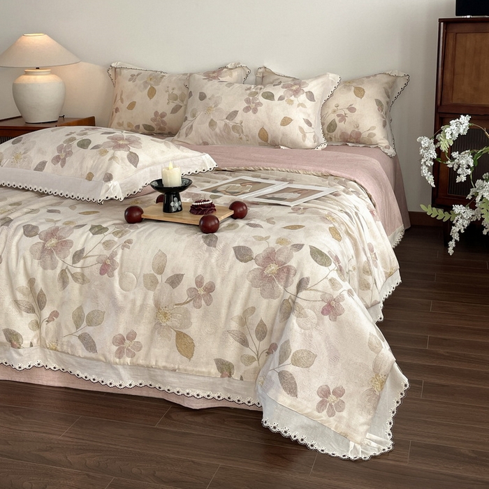 91家纺网 家纺一手货源 找家纺 （总）慕晨 2026新款天丝莱赛尔棉麻数码印色织花边夏被四件套高级田园美式直播热款