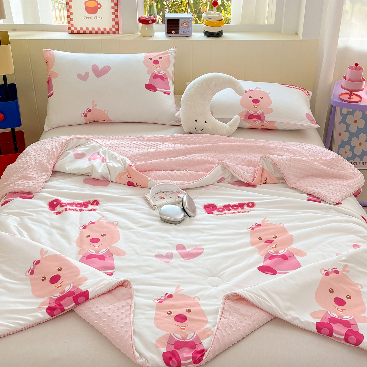 91家纺网 家纺一手货源 找家纺 恒畅 2026新款A类正版授权（含氨）卡通针织棉3D凉感豆豆夏被夏凉被 童趣露比