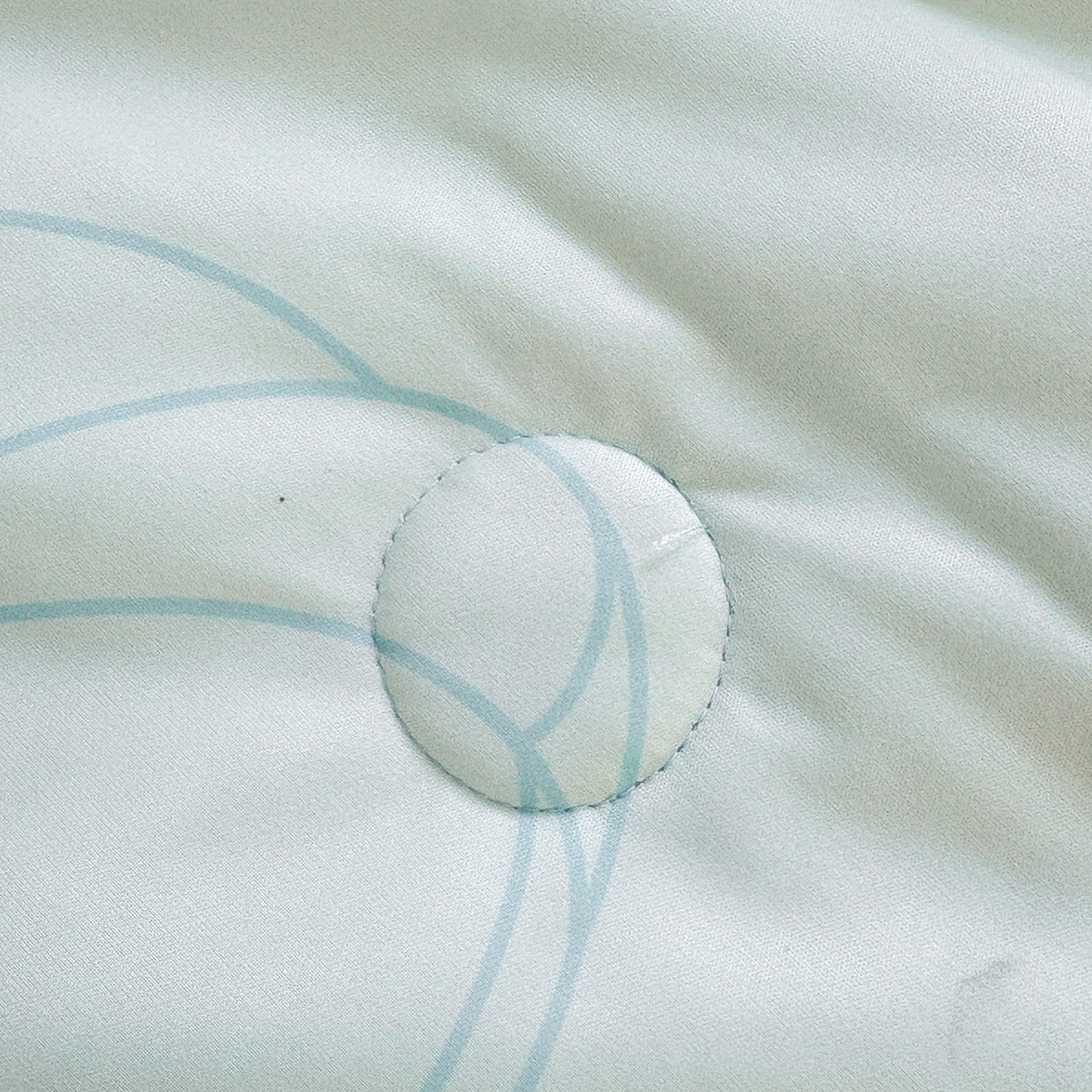 91家纺网 家纺一手货源 找家纺 恒畅 2026新款A类正版授权（含氨）卡通针织棉3D凉感豆豆夏被夏凉被 夏日派对