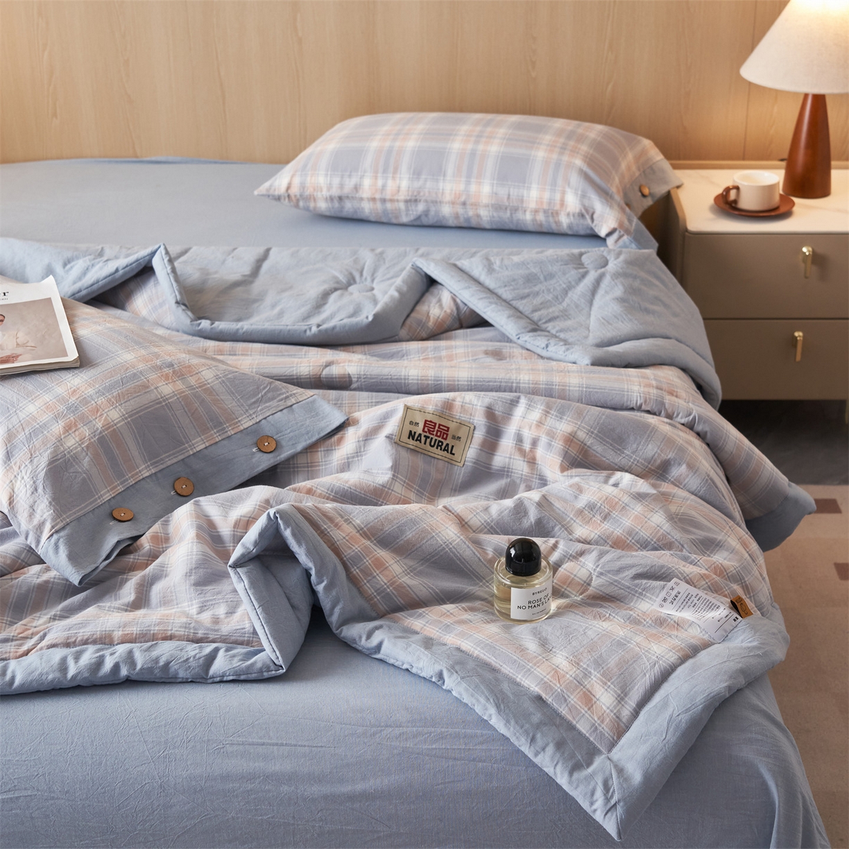 91家纺网 家纺一手货源 找家纺 恬思语家纺 2026春夏新款全棉加密色织棉花夏凉被夏被四件套-美拉德系列 蓝韵格