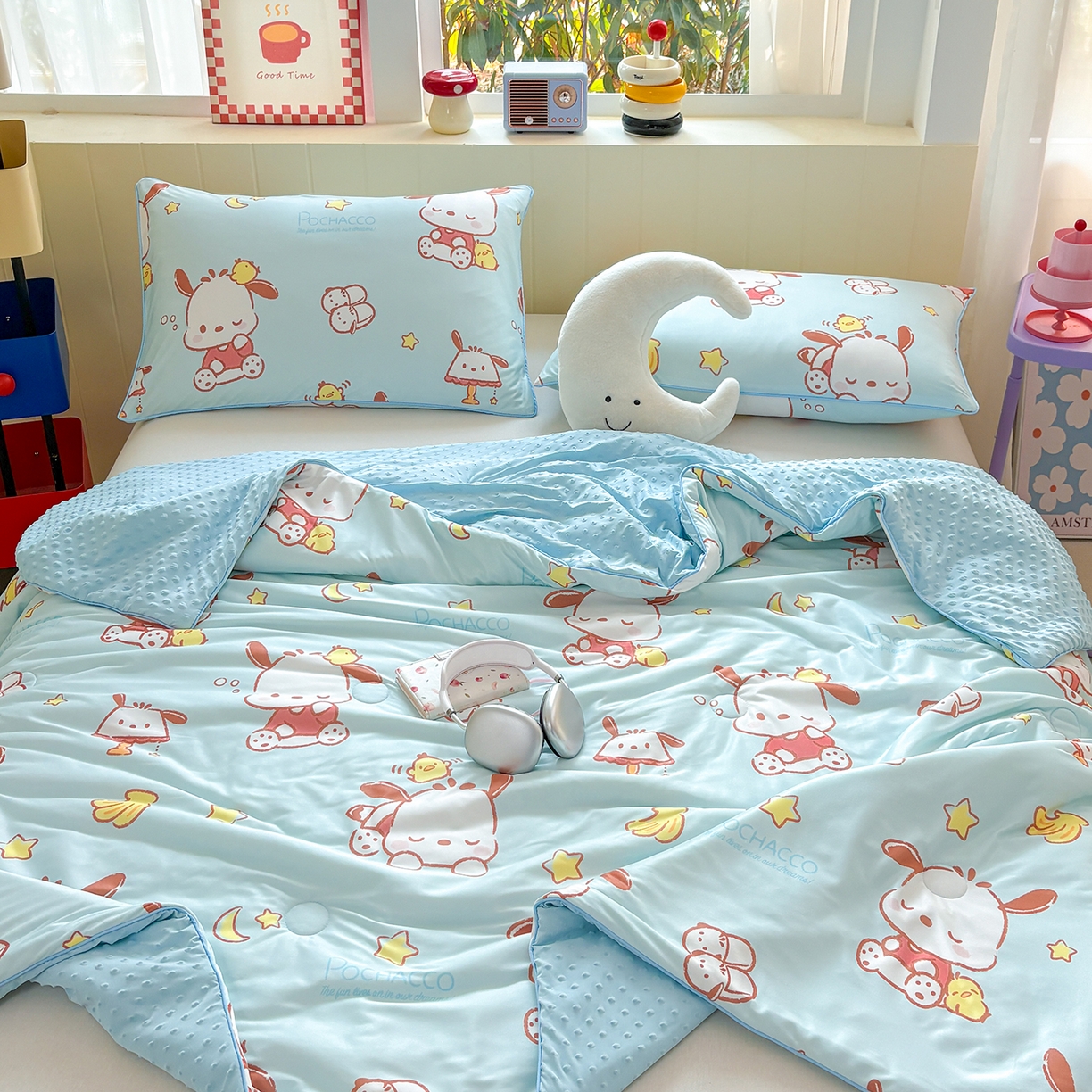 91家纺网 家纺一手货源 找家纺 恒畅 2026新款A类正版授权（含氨）卡通针织棉3D凉感豆豆夏被夏凉被 开心帕恰狗