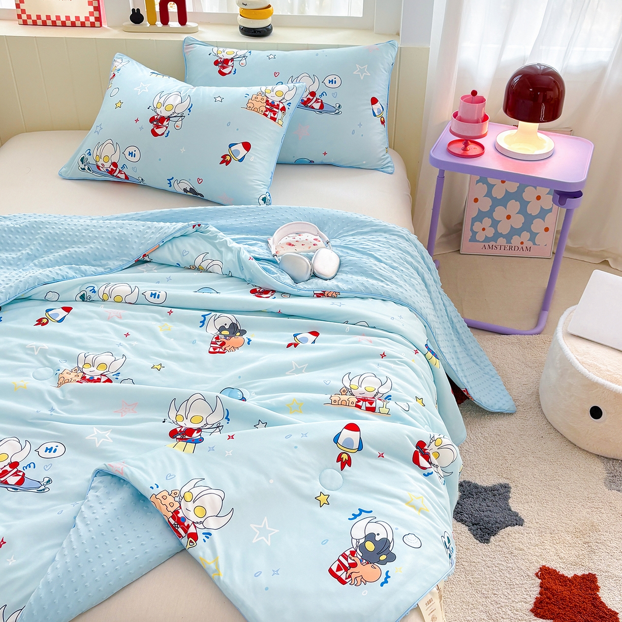 91家纺网 家纺一手货源 找家纺 恒畅 2026新款A类正版授权（含氨）卡通针织棉3D凉感豆豆夏被夏凉被 奥特曼城堡