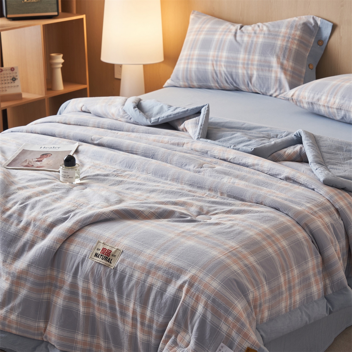 91家纺网 家纺一手货源 找家纺 恬思语家纺 2026春夏新款全棉加密色织棉花夏凉被夏被四件套-美拉德系列 蓝韵格